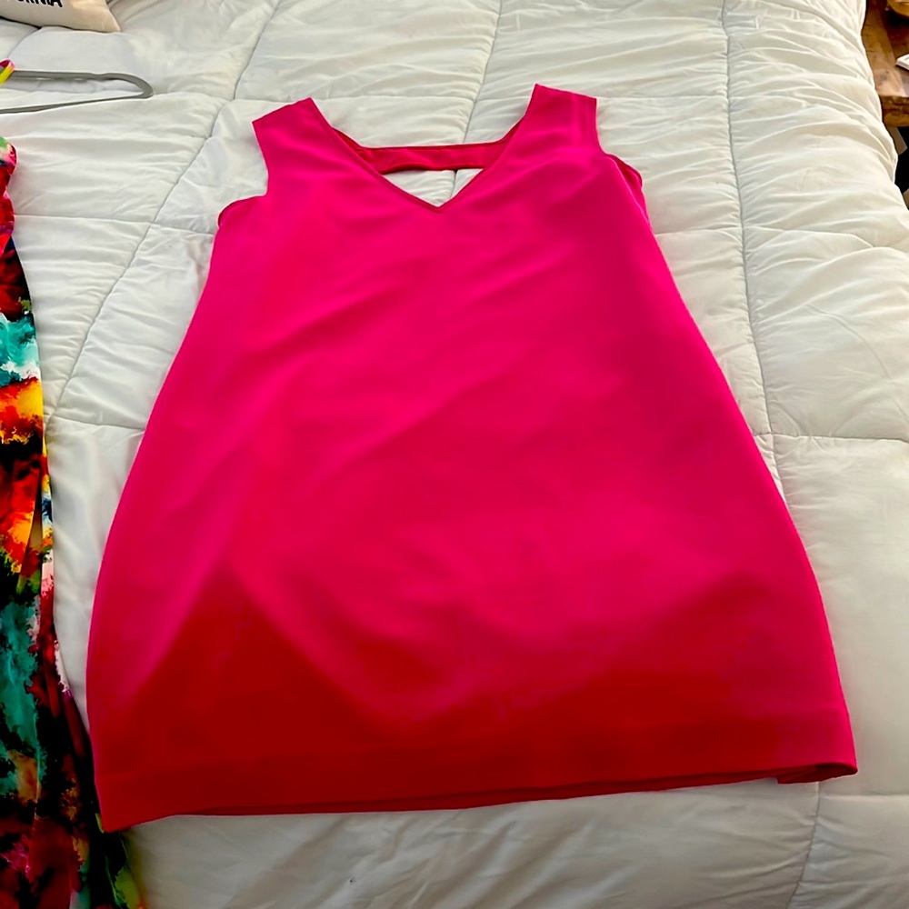 Great dress ! Flattering